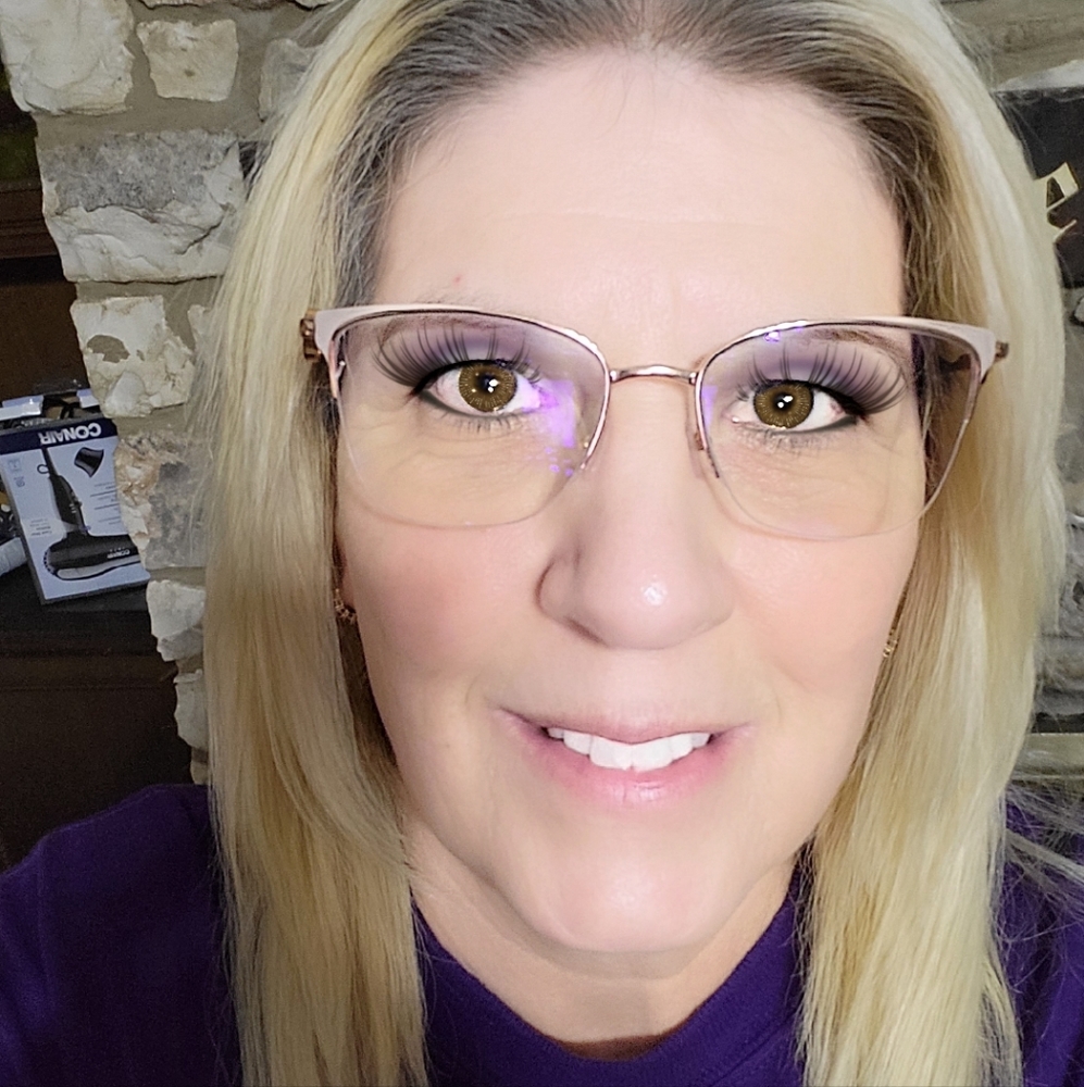 Meet your Posher, Sandra